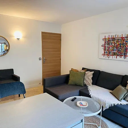 3 Etoiles Terrasse Ou Patio Intra-muros *