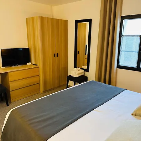 3 Etoiles Terrasse Ou Patio Intra-muros Aigues-Mortes
