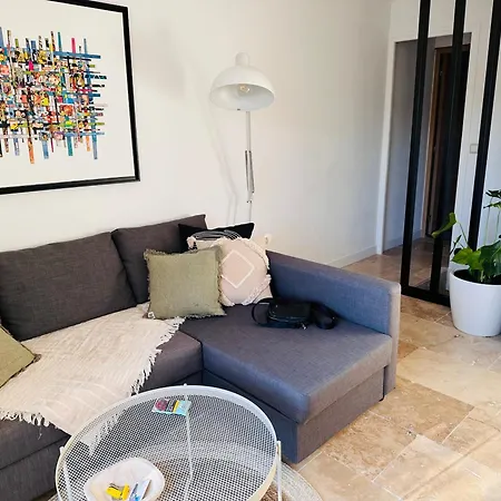 Appartement 3 Etoiles Terrasse Ou Patio Intra-muros Aigues-Mortes