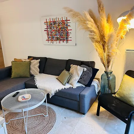 3 Etoiles Terrasse Ou Patio Intra-muros Appartement