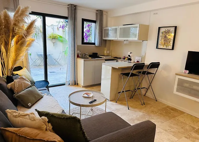 3 Etoiles Terrasse Ou Patio Intra-muros Appartement