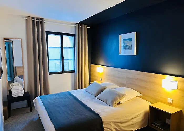 3 Etoiles Terrasse Ou Patio Intra-muros Appartement Aigues-Mortes