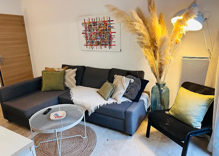 3 Etoiles Terrasse Ou Patio Intra-muros Appartement