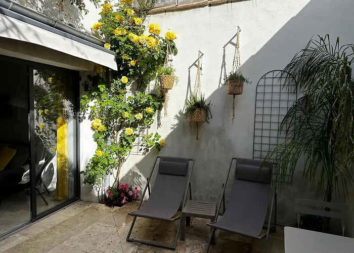 Appartement 3 Etoiles Terrasse Ou Patio Intra-muros